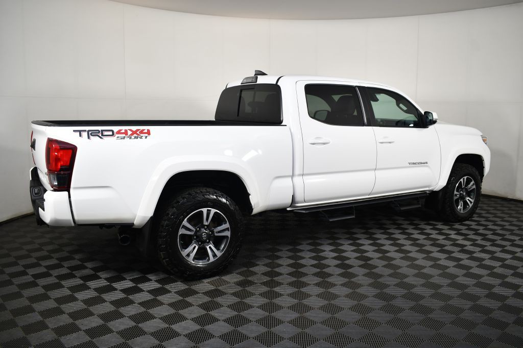 2019 Toyota Tacoma Image 6