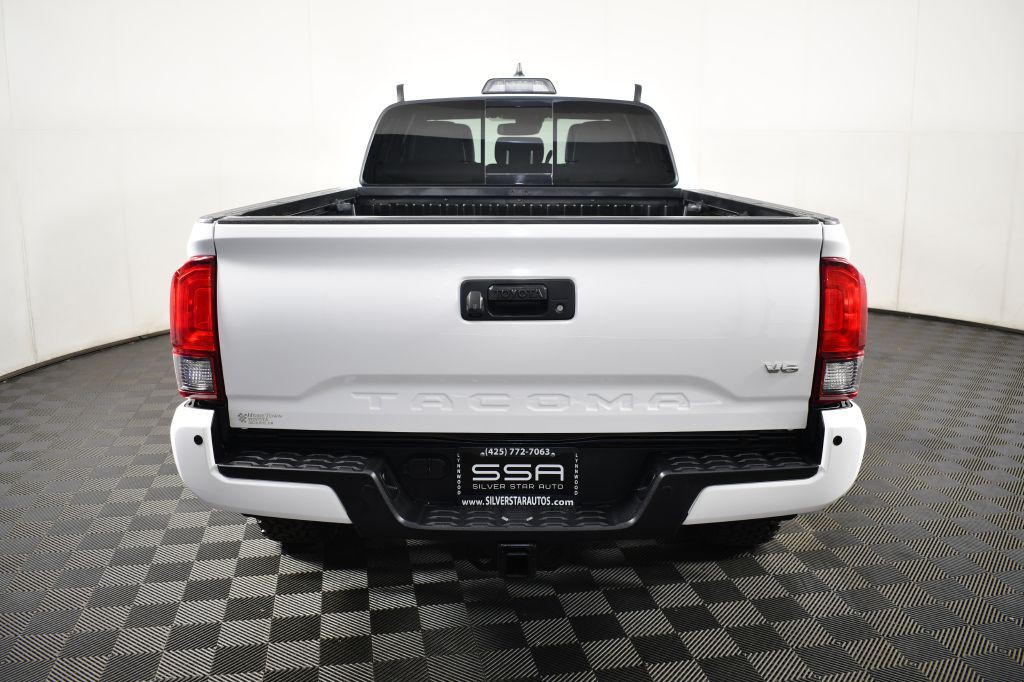 2019 Toyota Tacoma Image 9
