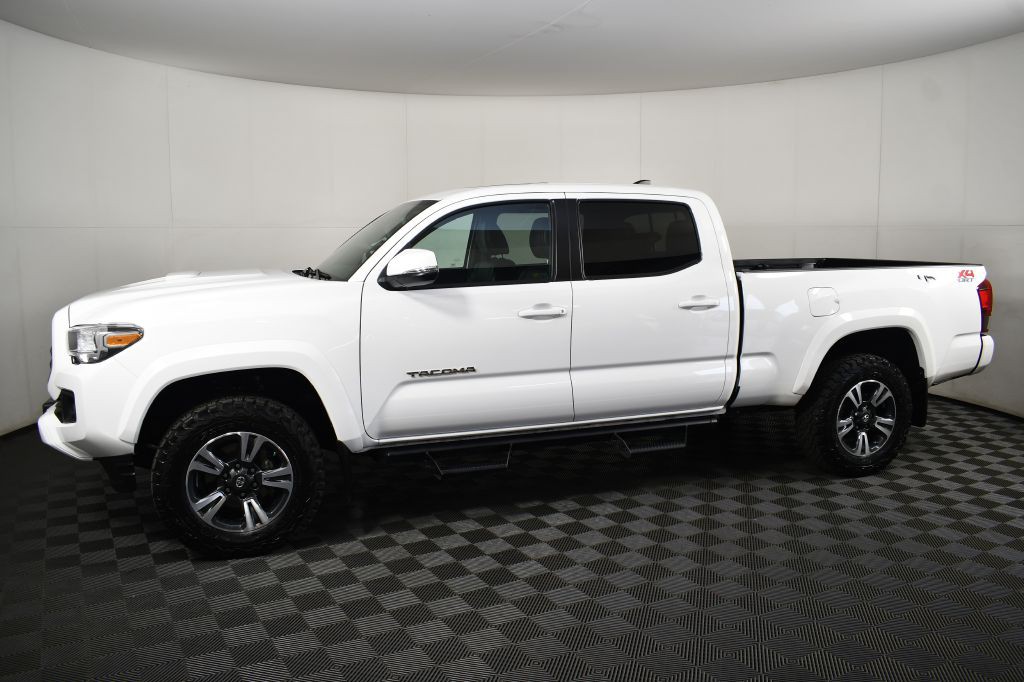 2019 Toyota Tacoma Image 12