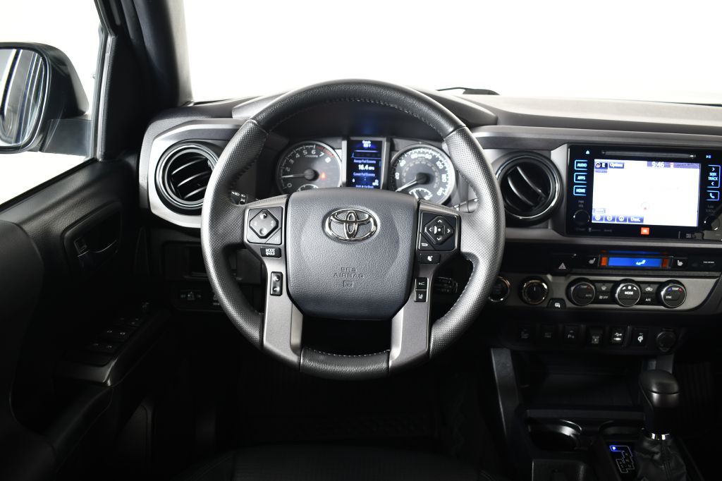 2019 Toyota Tacoma Image 16