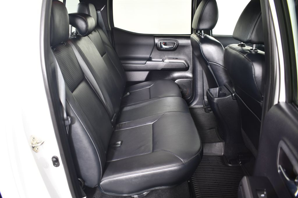 2019 Toyota Tacoma Image 23