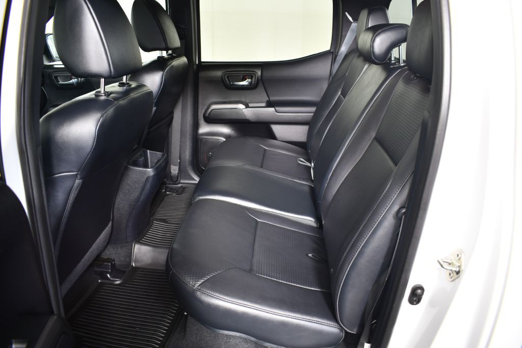 2019 Toyota Tacoma Image 25