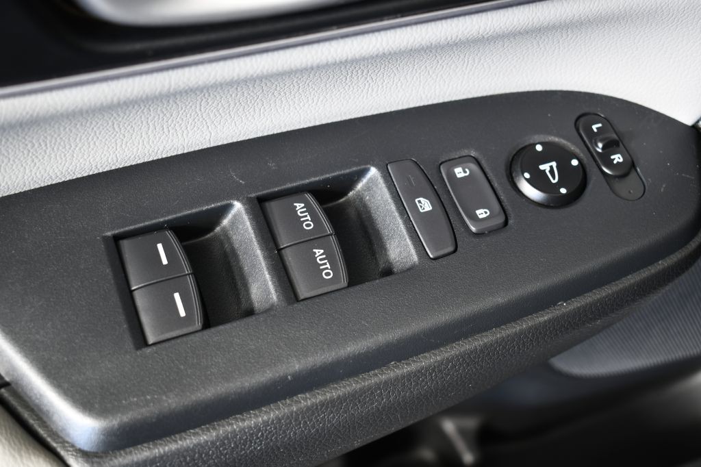 2017 Honda CR-V Image 31