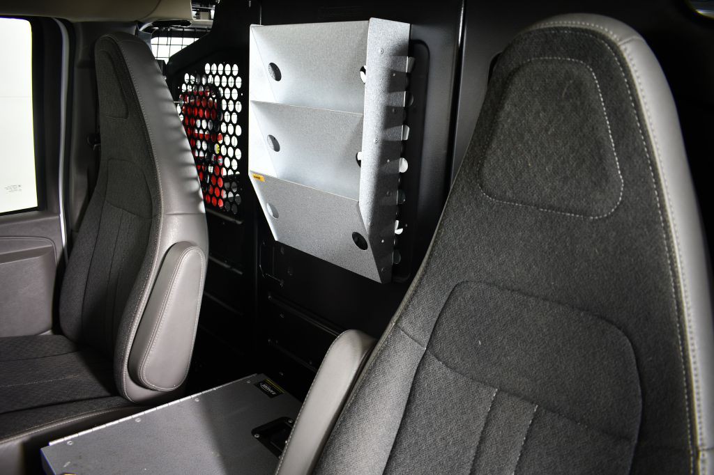 2019 GMC Savana Image 24