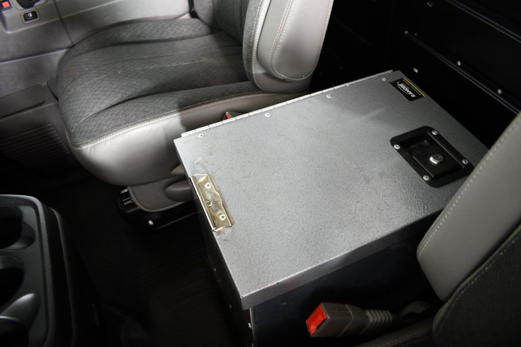 2019 GMC Savana Image 34