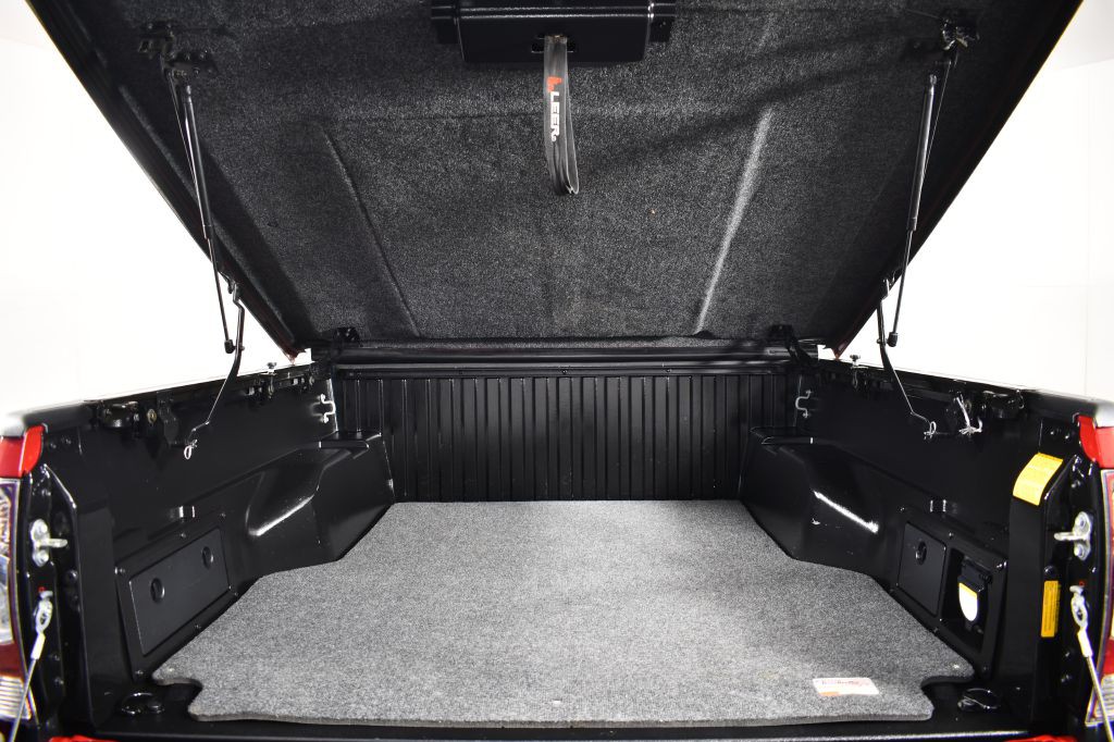 2015 Toyota Tacoma Image 42