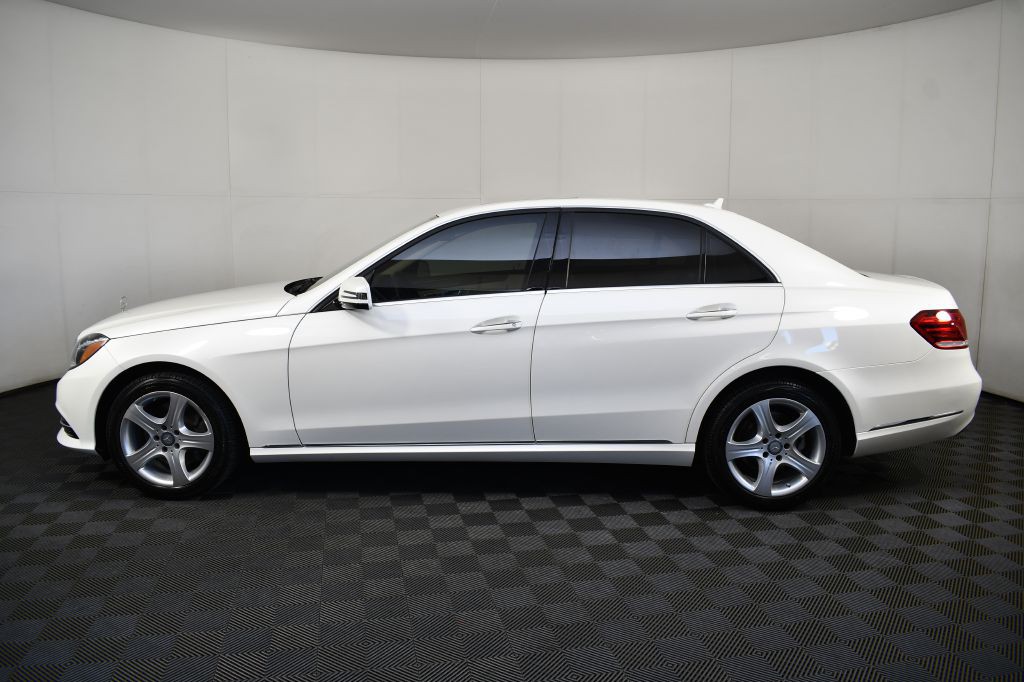 2015 Mercedes-Benz E-Class Image 11