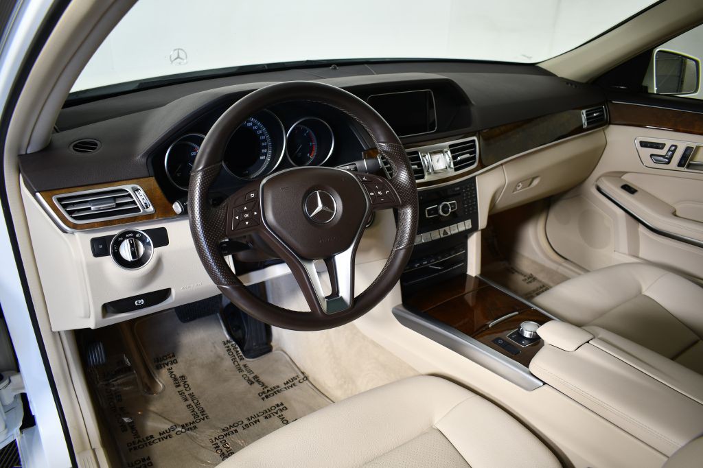 2015 Mercedes-Benz E-Class Image 21