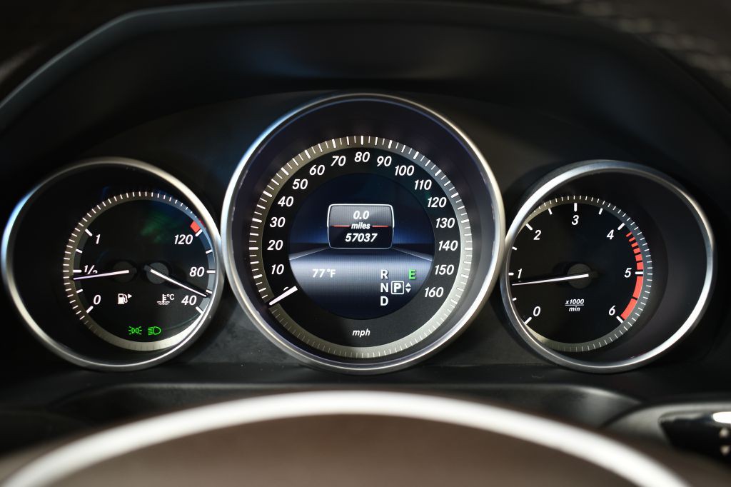 2015 Mercedes-Benz E-Class Image 30