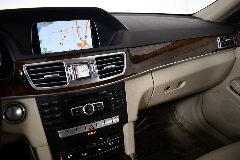 2015 Mercedes-Benz E-Class Image 33