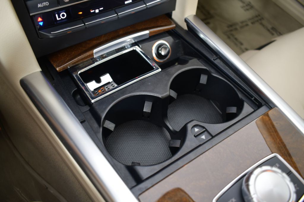 2015 Mercedes-Benz E-Class Image 41