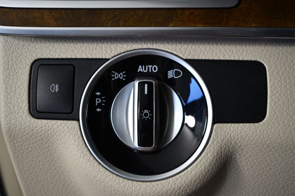 2015 Mercedes-Benz E-Class Image 42