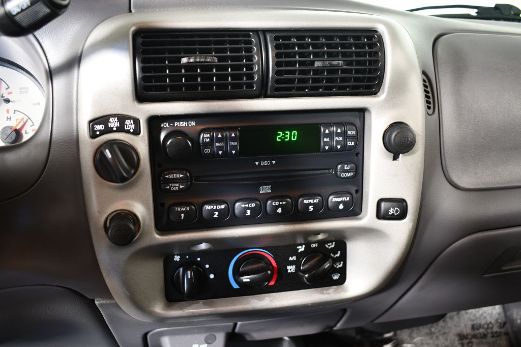 2003 Ford Ranger Image 38