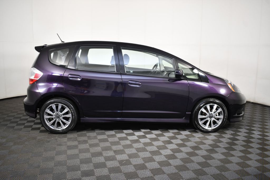 2013 Honda Fit Image 5