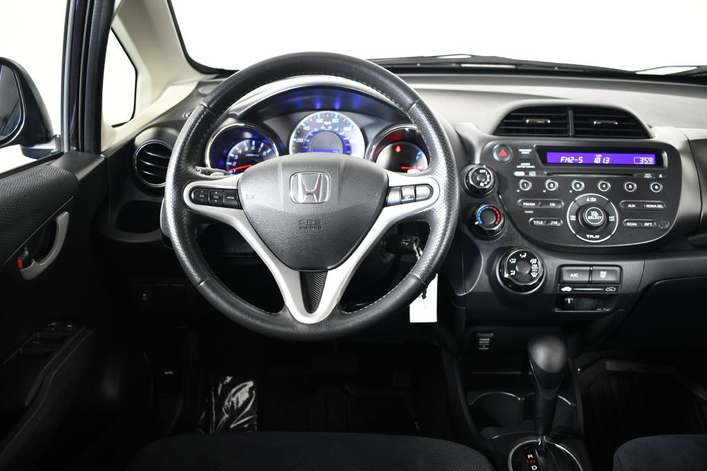 2013 Honda Fit Image 16