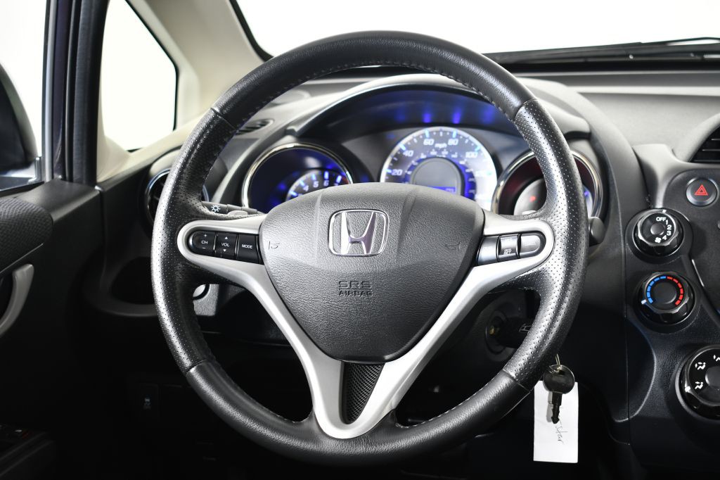 2013 Honda Fit Image 17