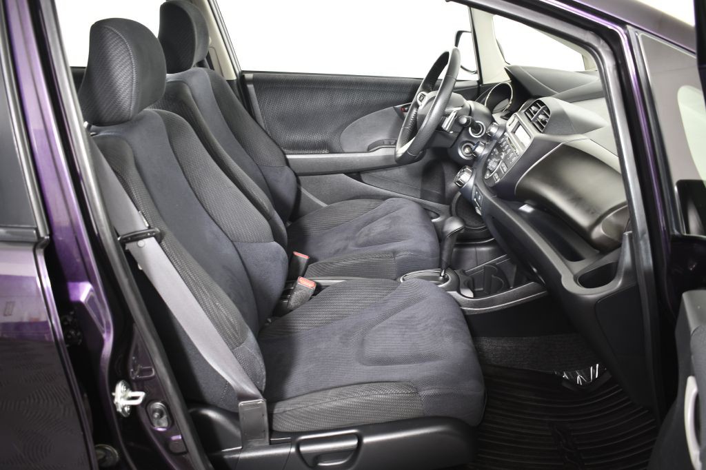 2013 Honda Fit Image 21
