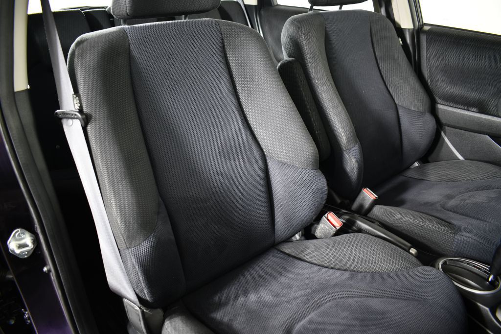 2013 Honda Fit Image 22