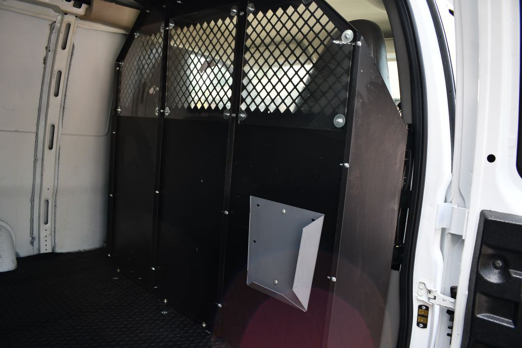 2016 Chevrolet Express Image 17