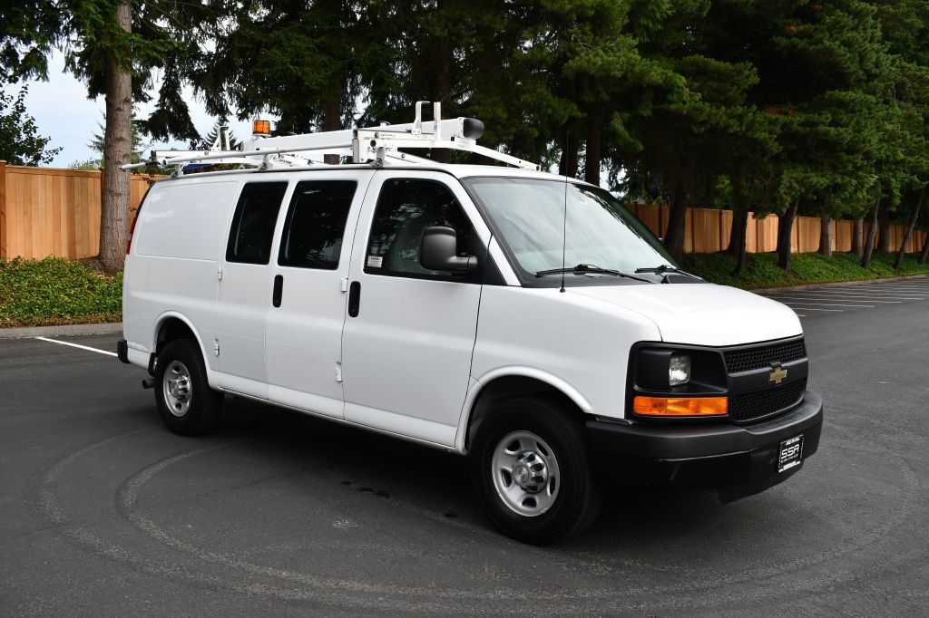 2016 Chevrolet Express Image 5