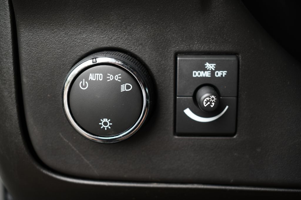 2016 Chevrolet Express Image 28