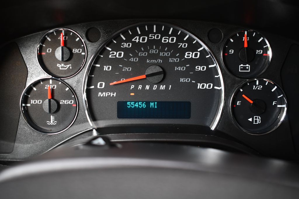 2016 Chevrolet Express Image 33