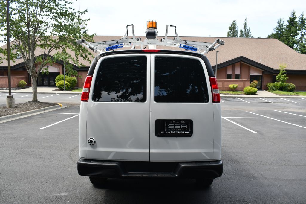 2016 Chevrolet Express Image 8
