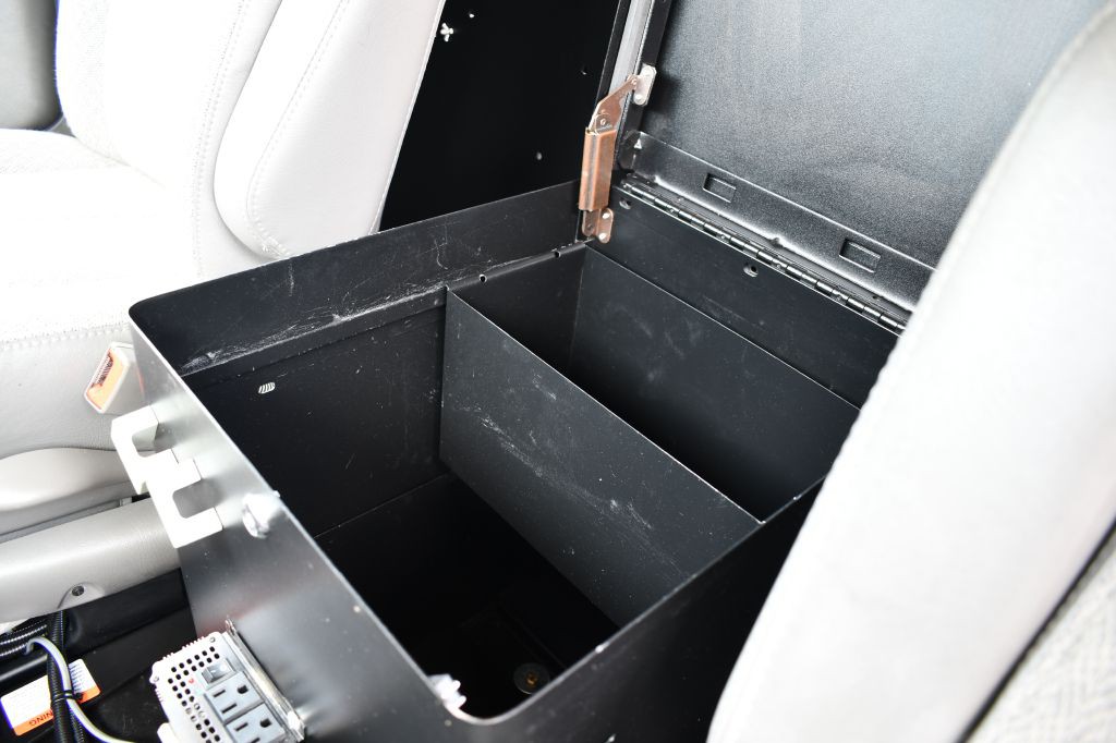 2016 Chevrolet Express Image 36