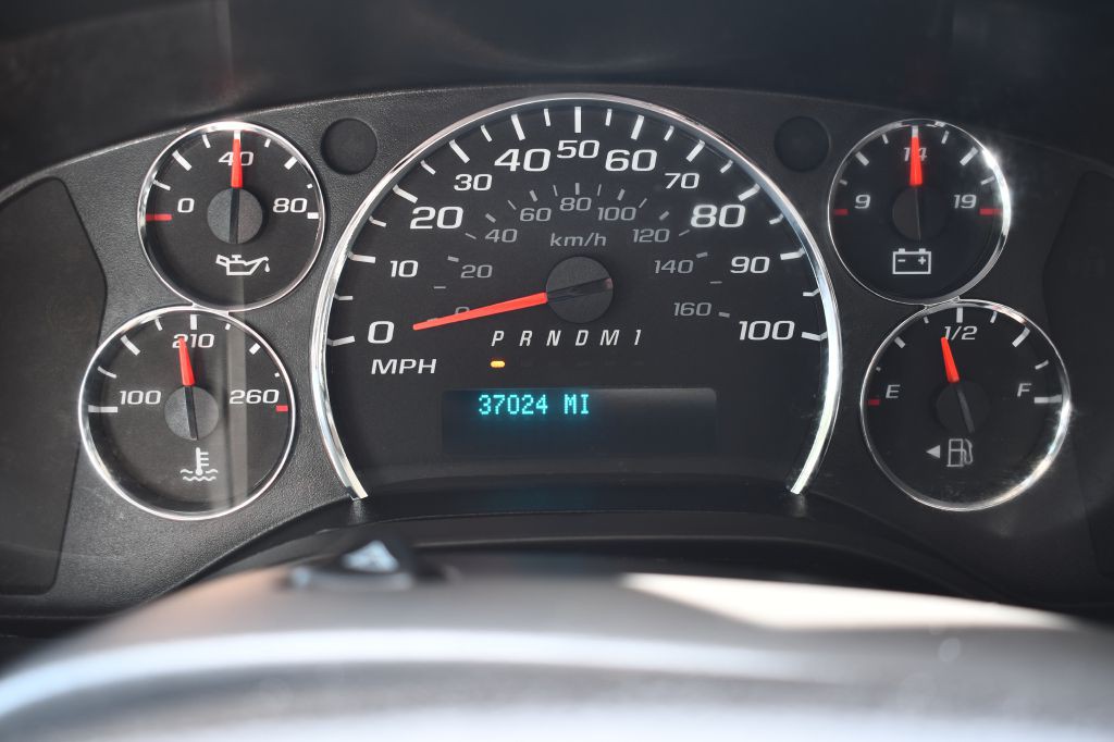 2016 Chevrolet Express Image 37