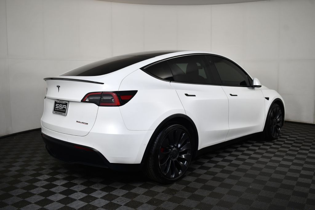 2022 Tesla Model Y Image 7