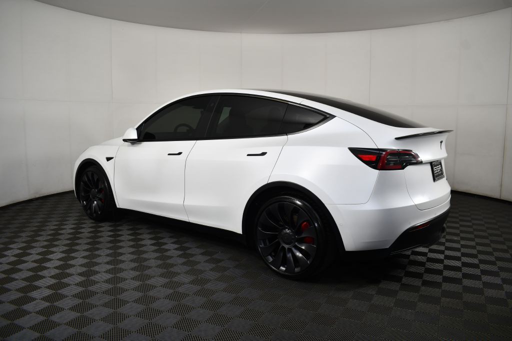 2022 Tesla Model Y Image 11