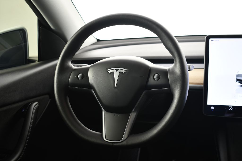 2022 Tesla Model Y Image 21
