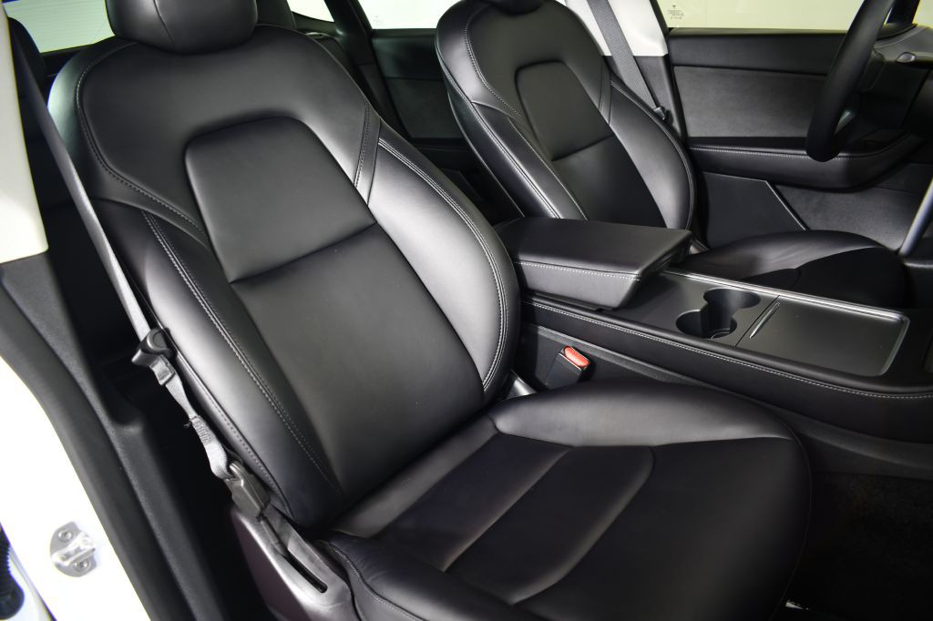 2022 Tesla Model Y Image 24