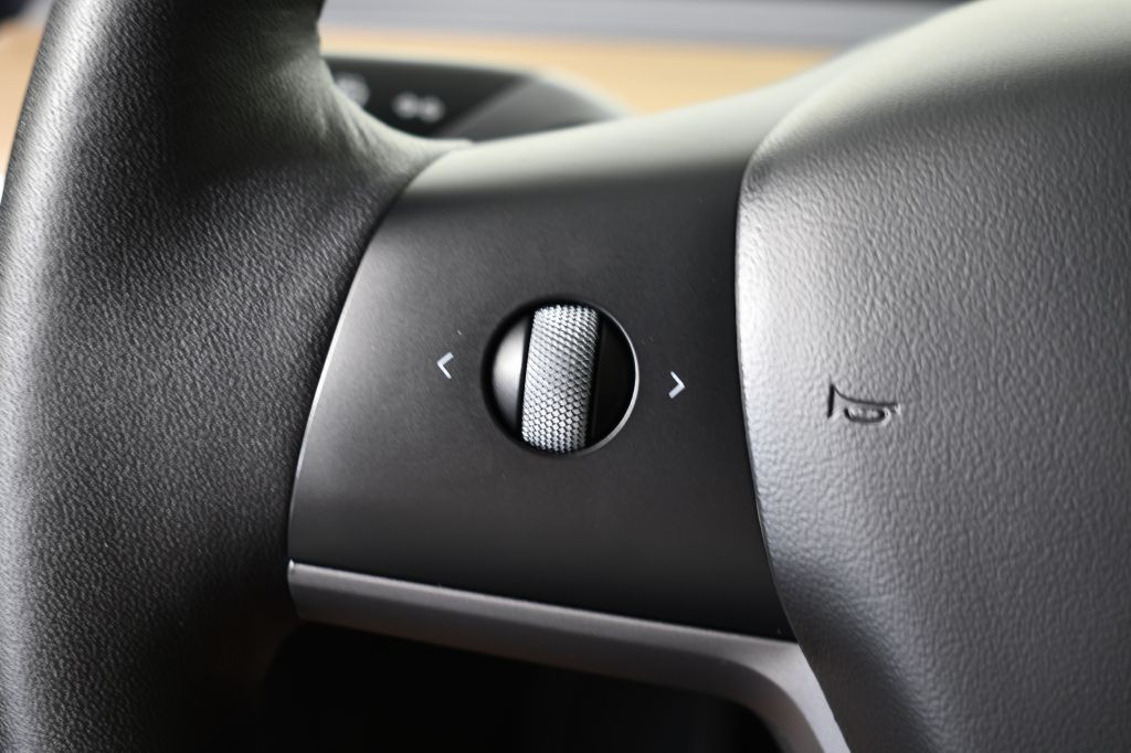 2022 Tesla Model Y Image 31