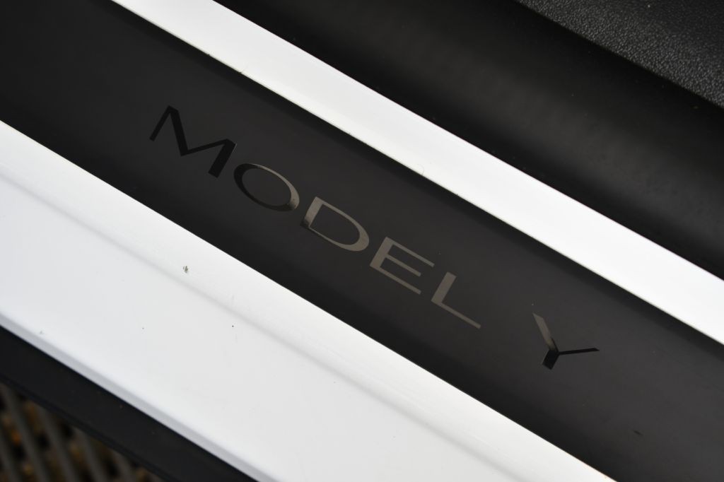 2022 Tesla Model Y Image 41