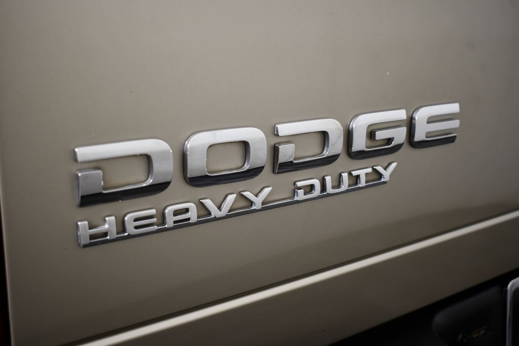 2004 Dodge Ram 2500 Image 17