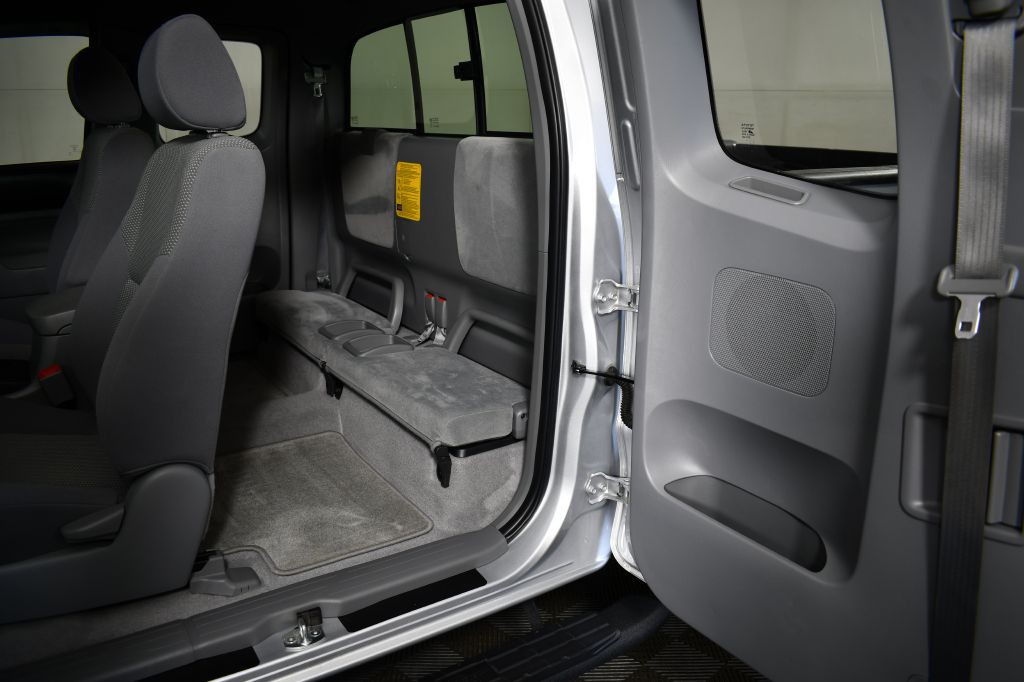 2008 Toyota Tacoma Image 24
