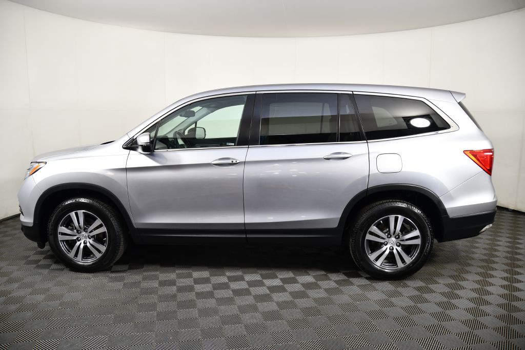 2017 Honda Pilot Image 11