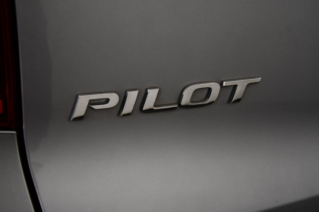 2017 Honda Pilot Image 15
