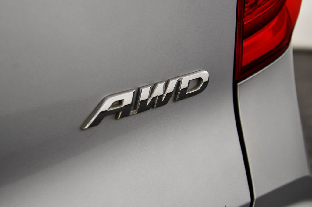 2017 Honda Pilot Image 16