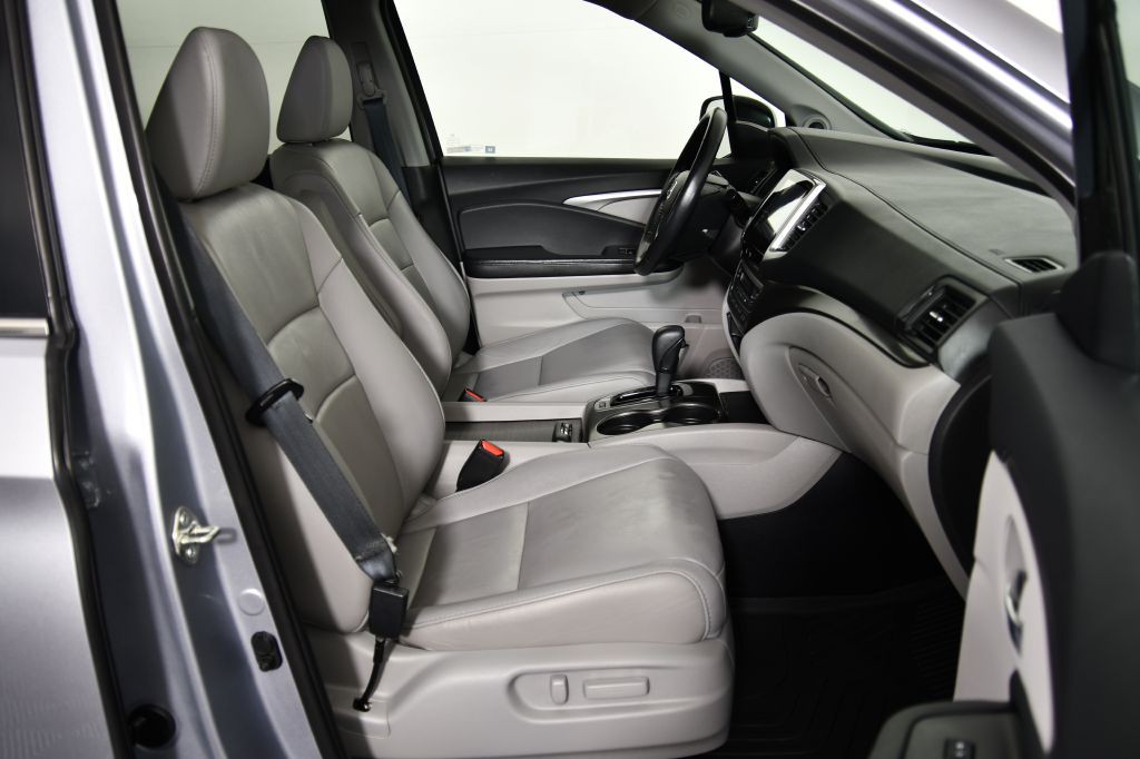 2017 Honda Pilot Image 22
