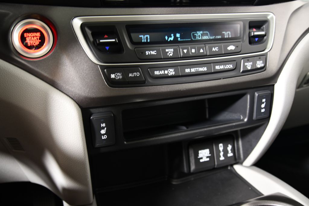 2017 Honda Pilot Image 35