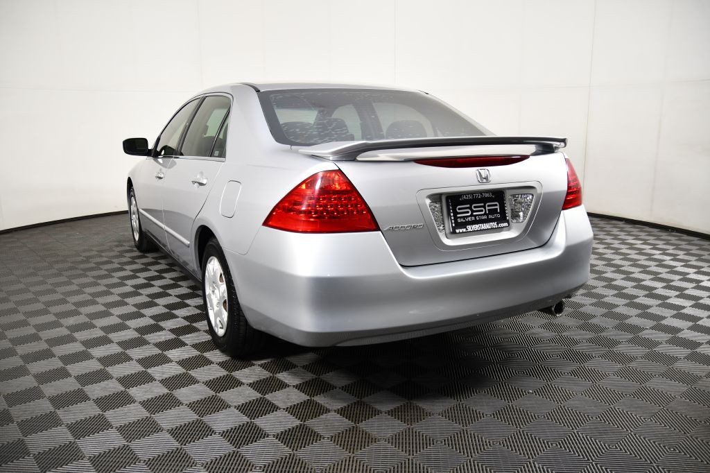2007 Honda Accord Image 15