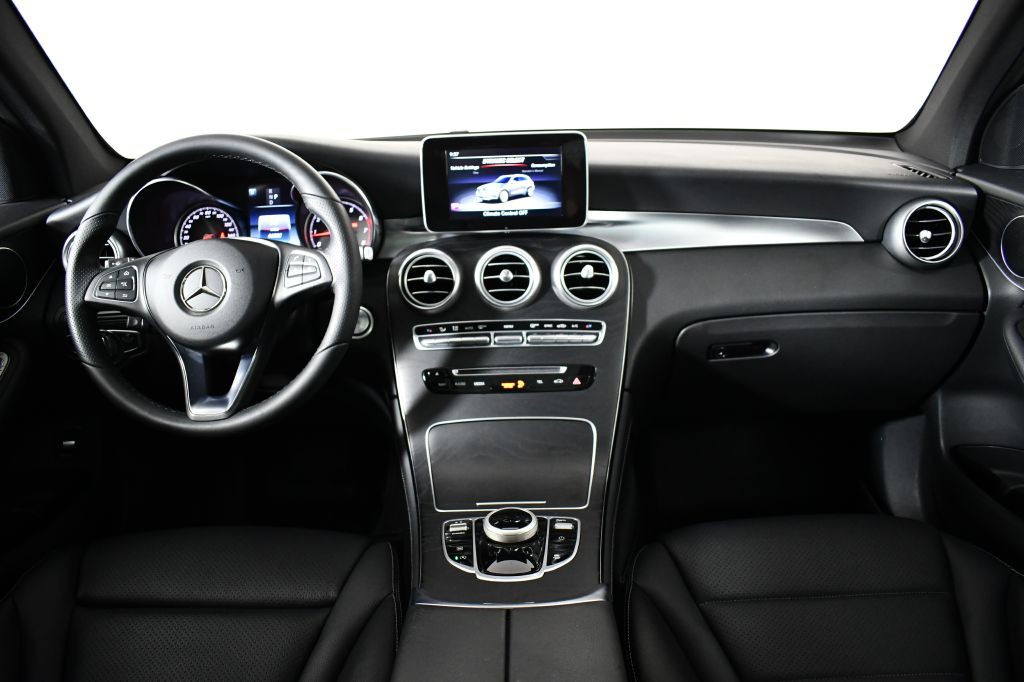 2018 Mercedes-Benz GLC-Class Image 17