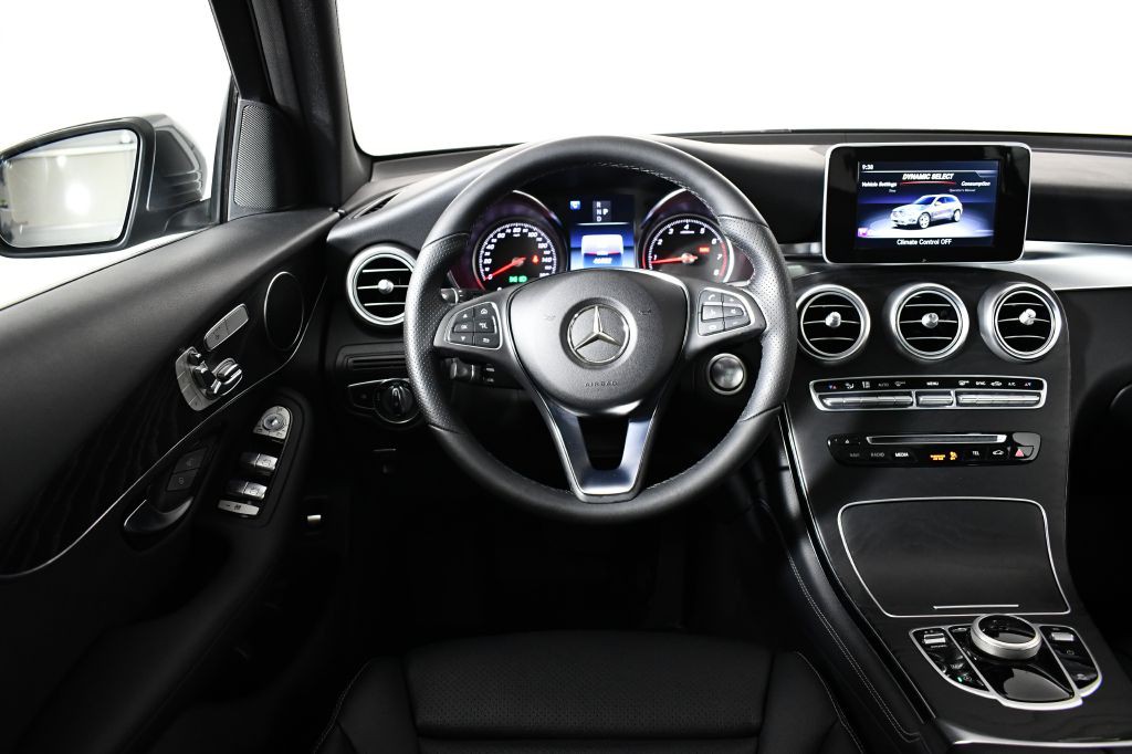 2018 Mercedes-Benz GLC-Class Image 18