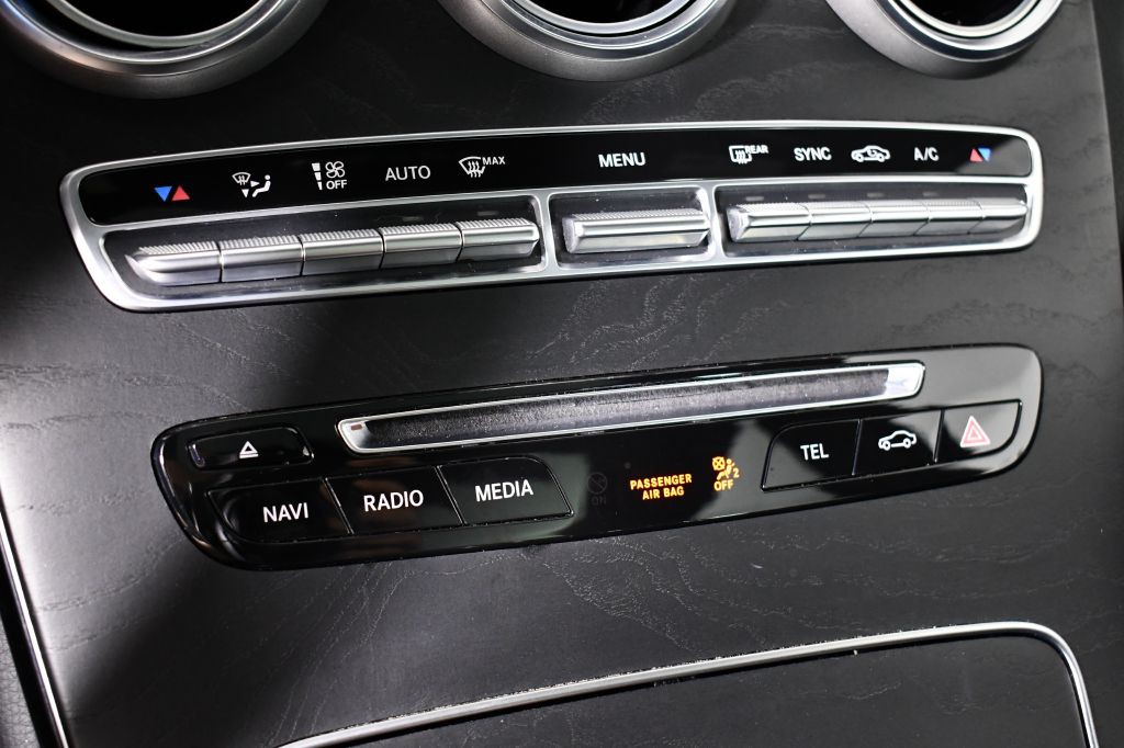 2018 Mercedes-Benz GLC-Class Image 35