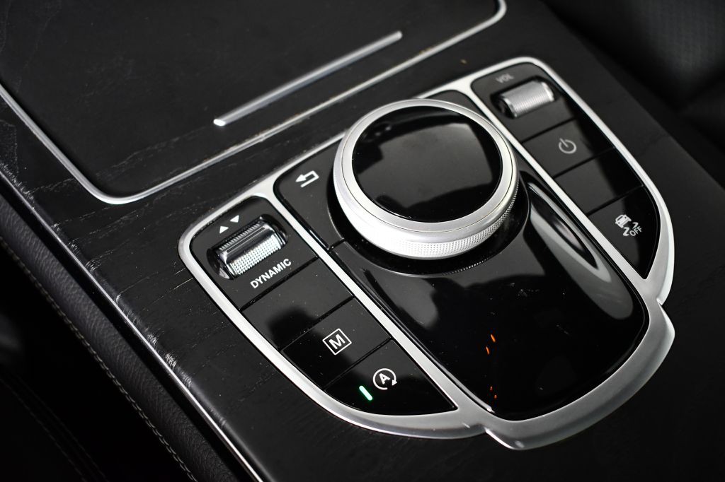 2018 Mercedes-Benz GLC-Class Image 38