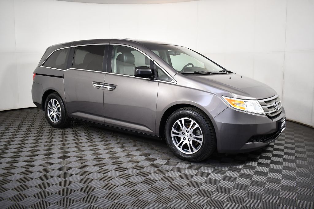 2011 Honda Odyssey Image 4