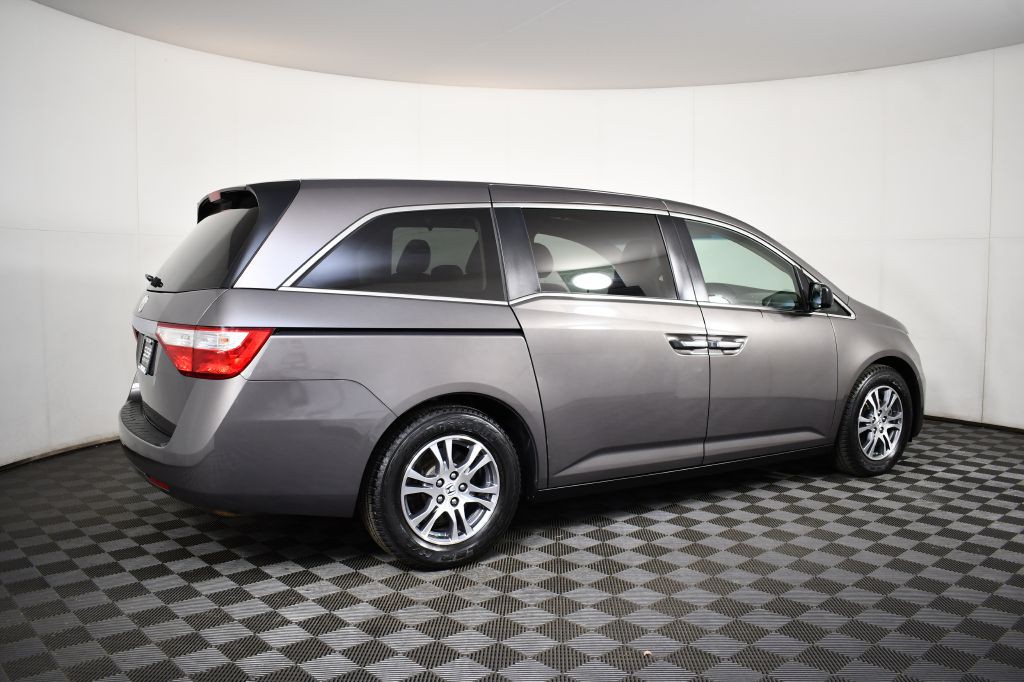 2011 Honda Odyssey Image 6