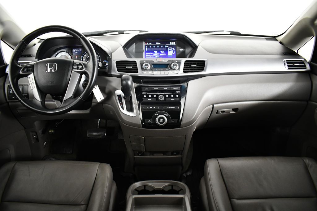 2011 Honda Odyssey Image 16